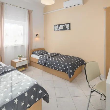 Belvedere For 6 People Near Porec With Sea View And Pet Friendly Montizana