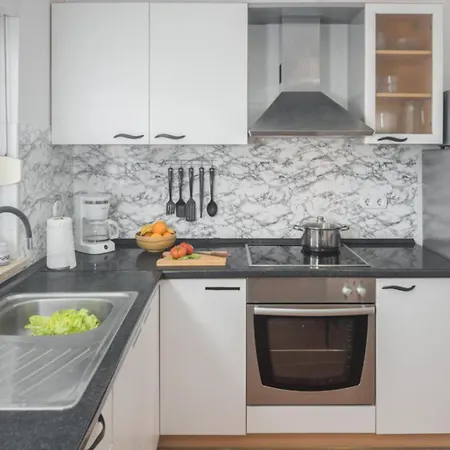 Belvedere For 6 People Near Porec With Sea View And Pet Friendly Vila