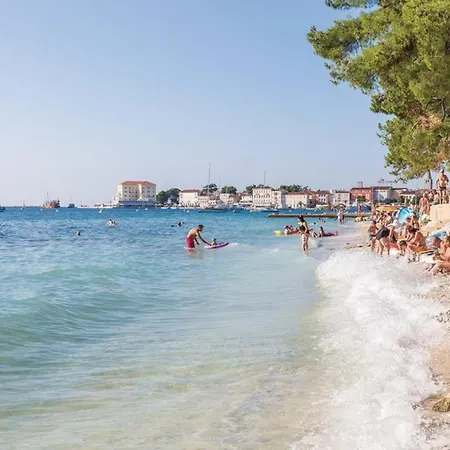 Villa Belvedere For 6 People Near Porec With Sea View And Pet Friendly Montižana