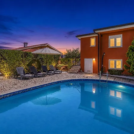Villa Belvedere For 6 People Near Porec With Sea View And Pet Friendly *