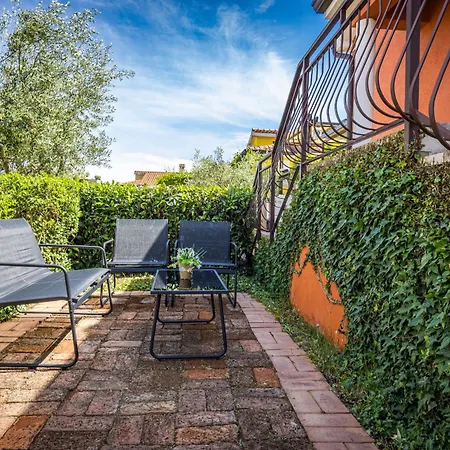 Villa Belvedere For 6 People Near Porec With Sea View And Pet Friendly Montižana