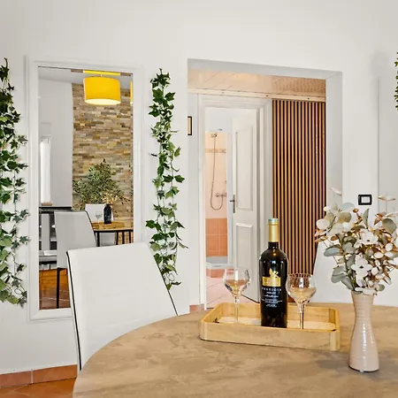 Villa Belvedere For 6 People Near Porec With Sea View And Pet Friendly