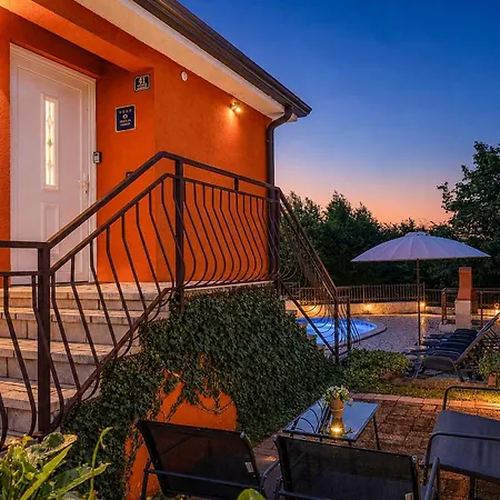 Belvedere For 6 People Near Porec With Sea View And Pet Friendly Villa Montižana
