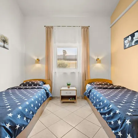 Belvedere For 6 People Near Porec With Sea View And Pet Friendly Villa Montižana