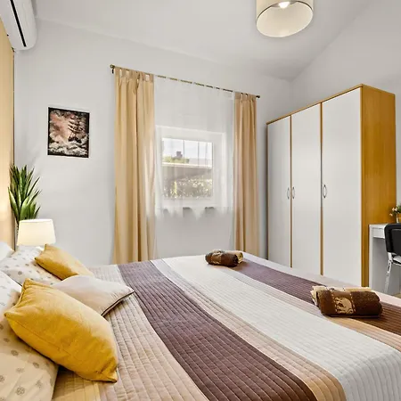 Belvedere For 6 People Near Porec With Sea View And Pet Friendly *
