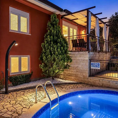 Belvedere For 6 People Near Porec With Sea View And Pet Friendly Villa Montižana